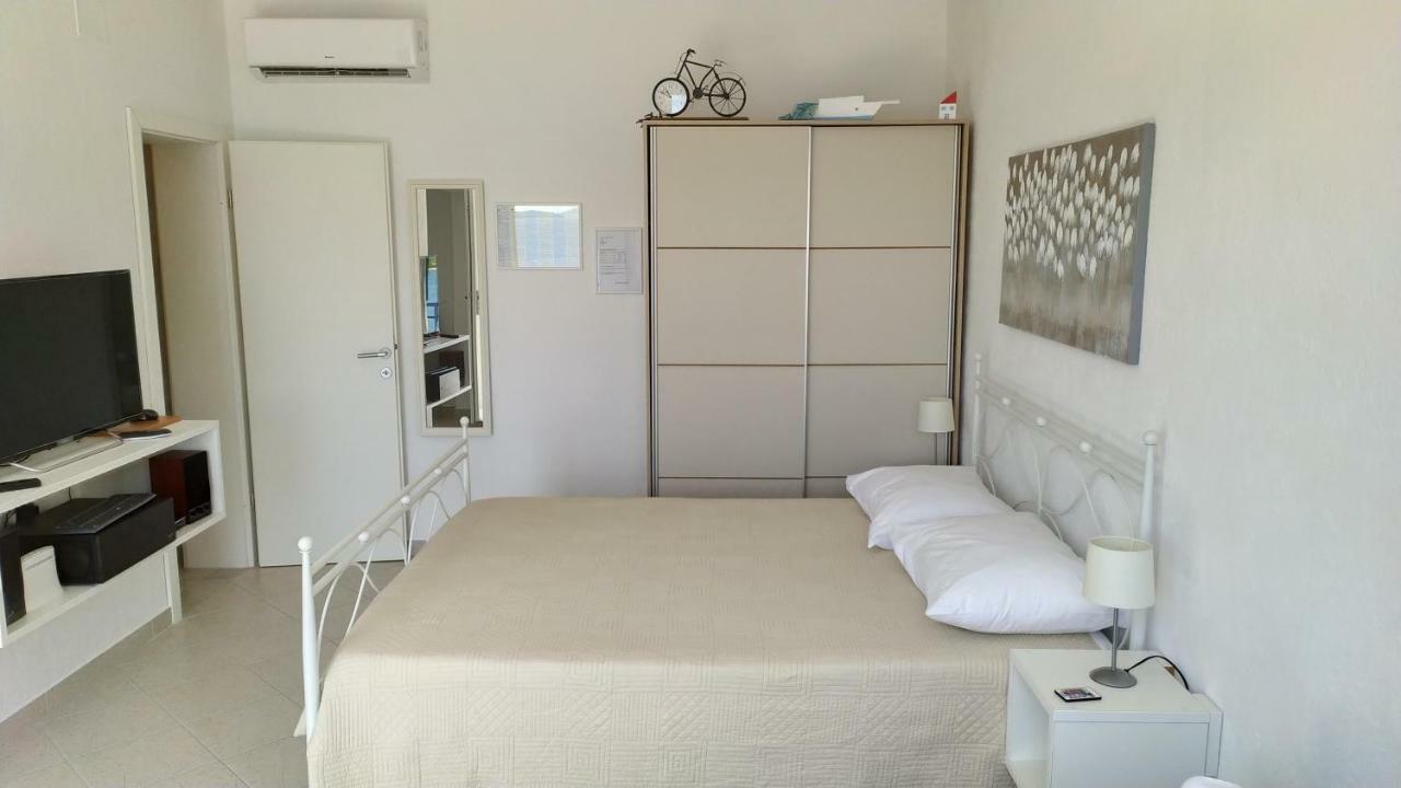 Studio Apartment Luce Marina Exterior foto